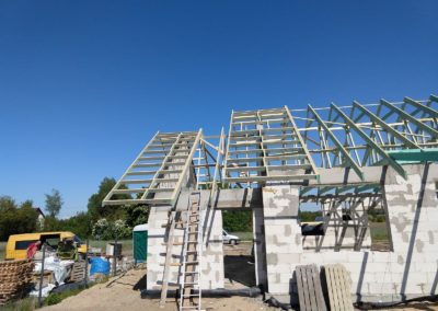 Prefabrykowana Konstrukcja